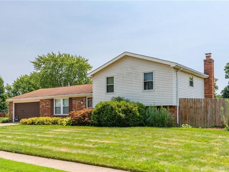 804 Sunset Drive, Englewood, OH 45322 Photo 4