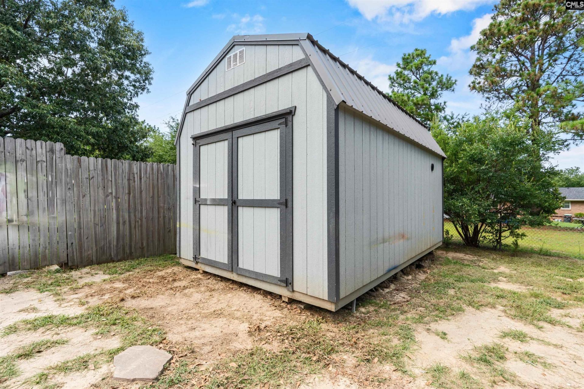 233 Hallie Hills Place  Photo 25