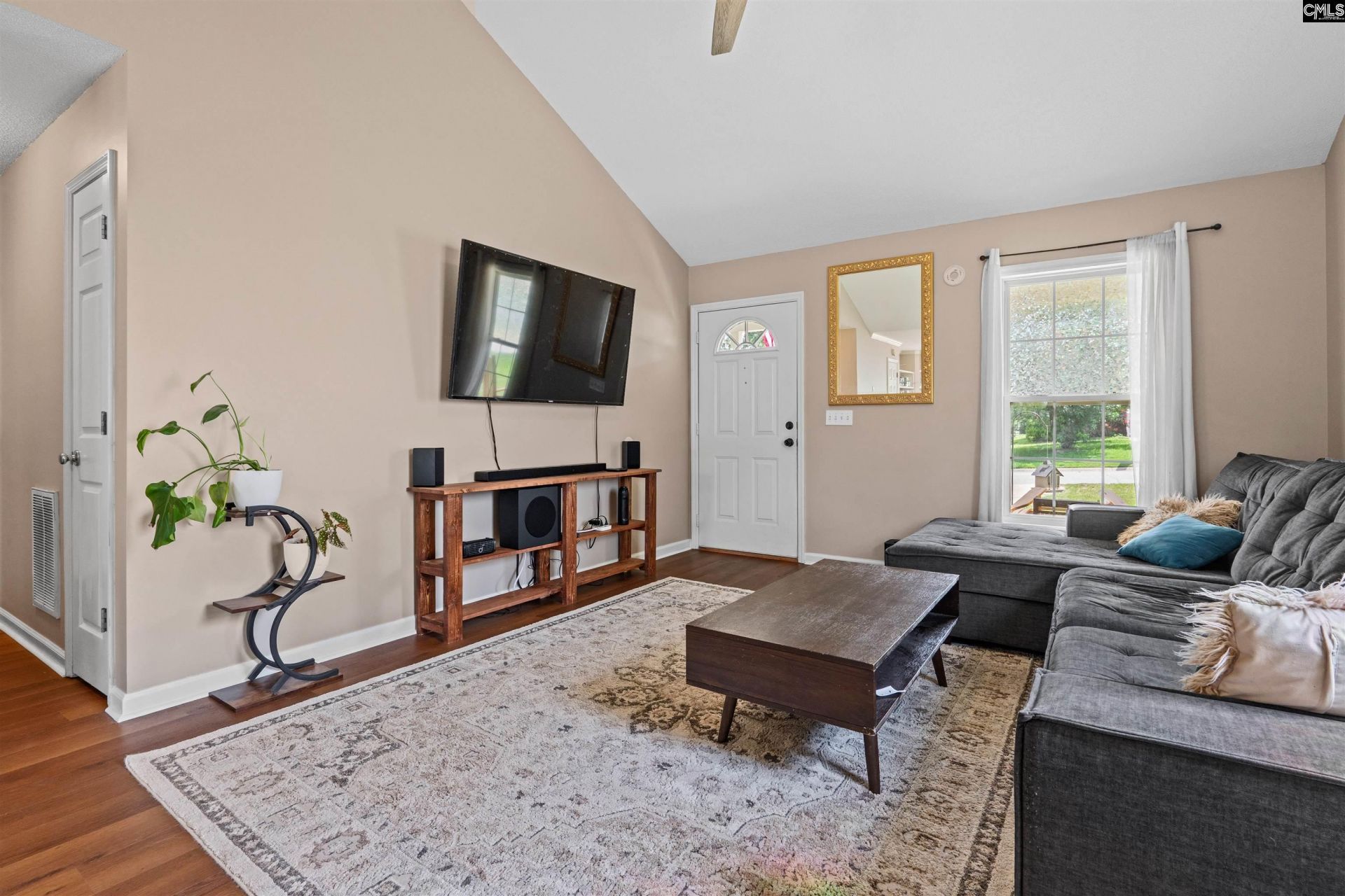 233 Hallie Hills Place  Photo 6