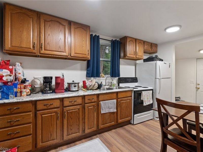 216 W Pennsylvania Avenue, Sebring, OH 44672 Photo 5