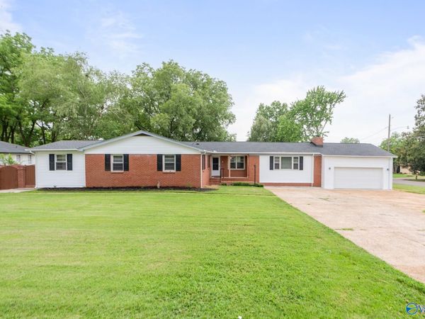 4203 Tombrook Place NW, Huntsville, AL 35816