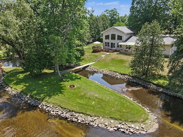 9064 E M20, Hesperia, MI 49421