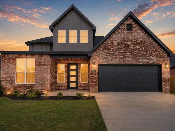 6802 SW Orange Avenue , Bentonville, AR 72713