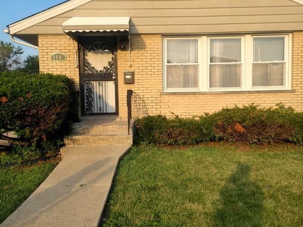 9601 S Princeton Avenue, Chicago, IL 60628