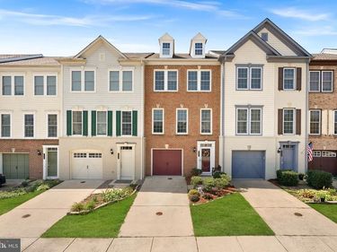 211 GREAT LAUREL SQUARE SE , LEESBURG, VA 20175
