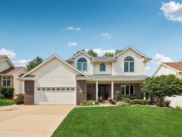 5575 Beechtree Drive , West Des Moines, IA 50266