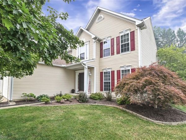 34900 Clear Creek Drive, North Ridgeville, OH 44039