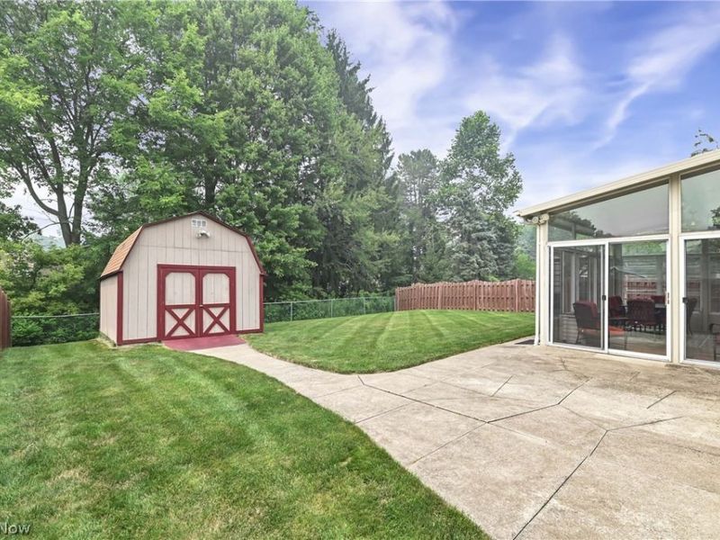 34900 Clear Creek Drive, North Ridgeville, OH 44039 Photo 11