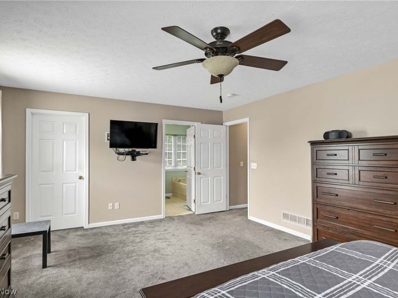 34900 Clear Creek Drive, North Ridgeville, OH 44039 Photo 32