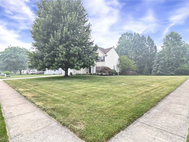 34900 Clear Creek Drive, North Ridgeville, OH 44039 Photo 4