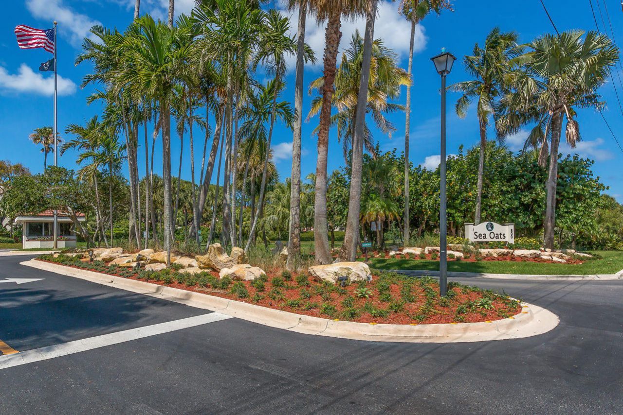 204 Sea Oats Drive, Unit D, Juno Beach, FL 33408 Photo