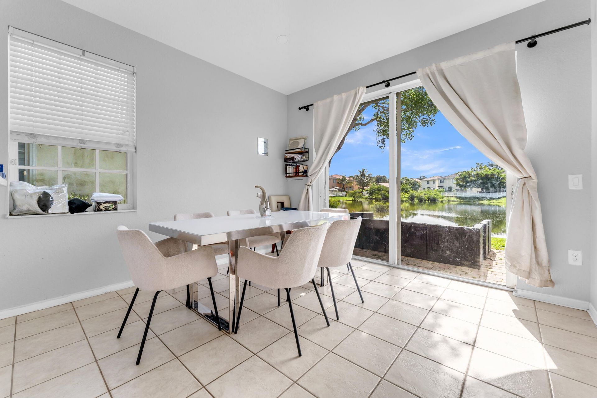 1723 NW 78th Way, Unit 1723, Pembroke Pines, FL 33024 Photo