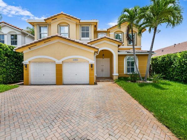 11491 NW 82nd Terrace NW, Doral, FL 33178