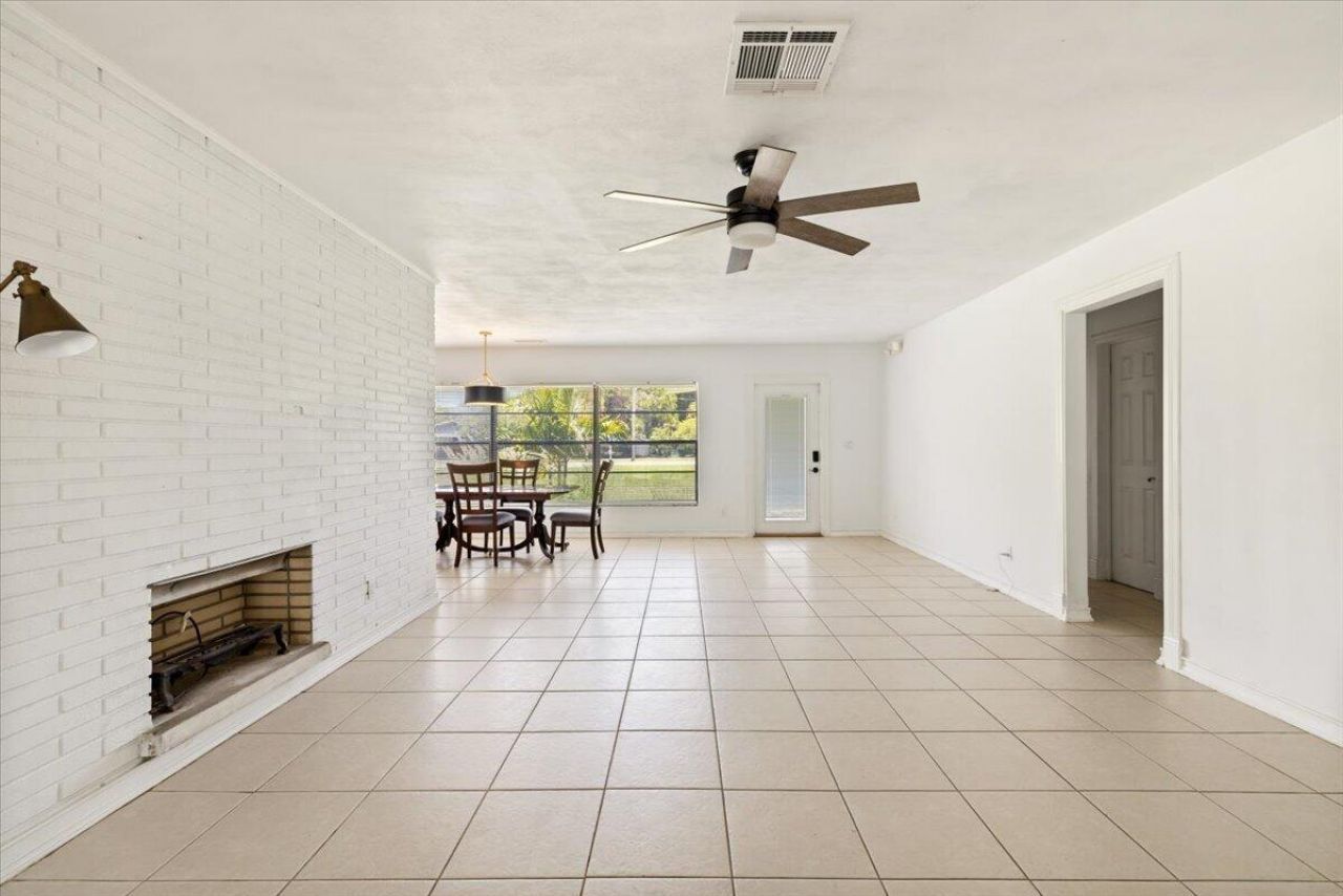 145 18th Avenue, Vero Beach, FL 32962 Photo