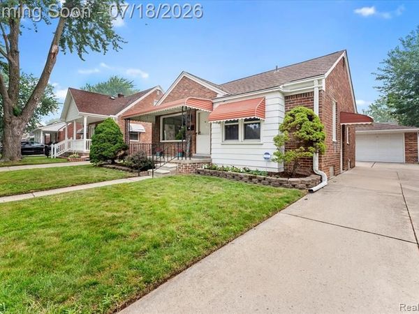 4191 Duplex Avenue N, Lincoln Park, MI 48146