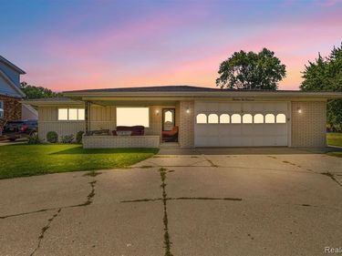 19100 Masonic Boulevard, Roseville, MI 48066