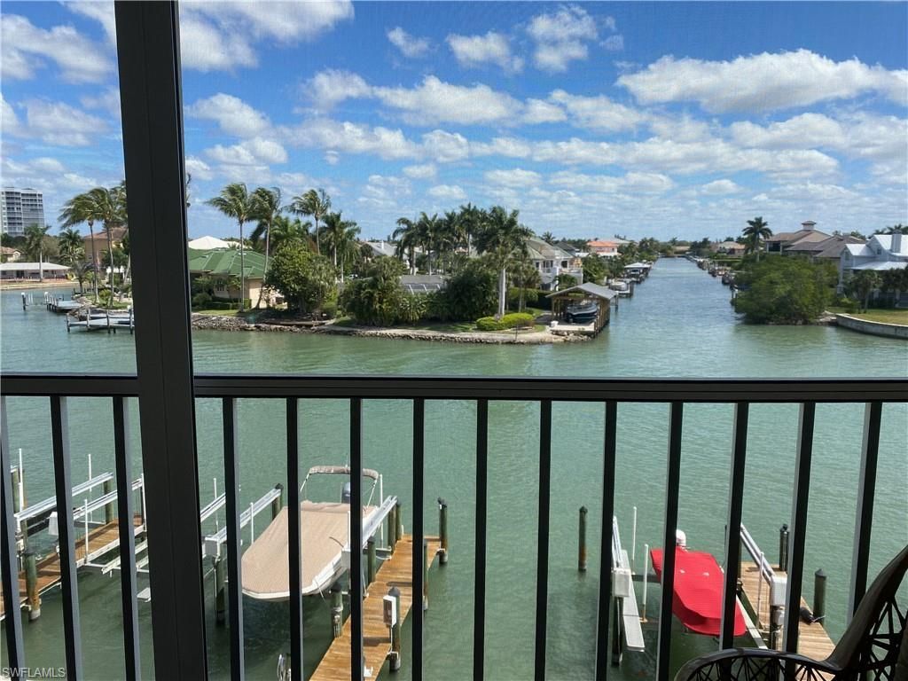 10686 Gulfshore Dr , Unit 304 A, Naples, FL 34108 Photo