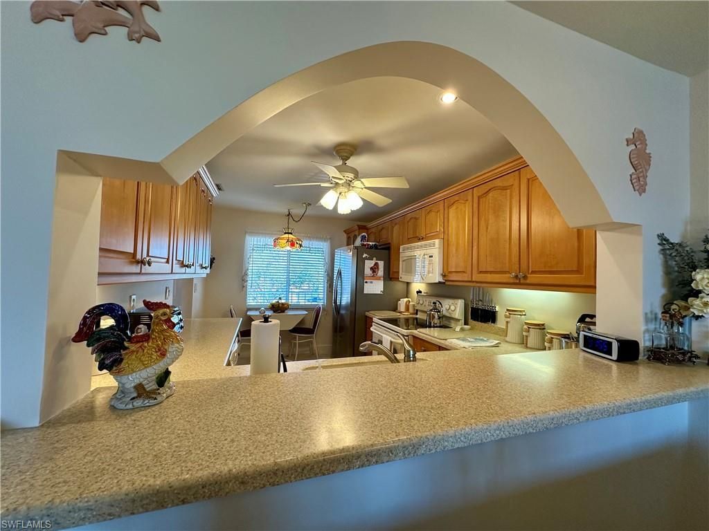 10686 Gulfshore Dr , Unit 304 A, Naples, FL 34108 Photo