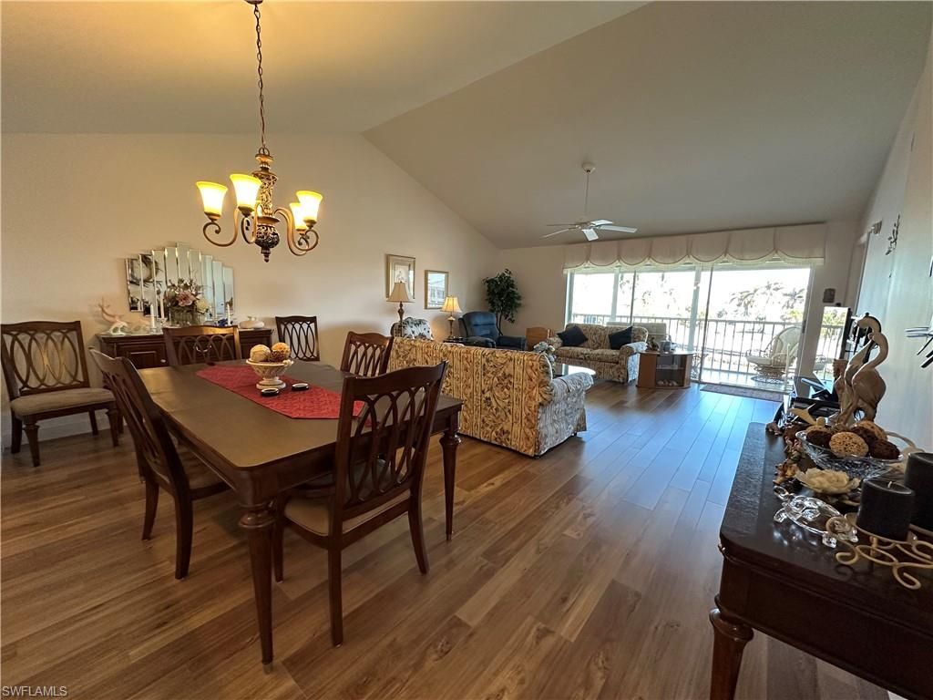 10686 Gulfshore Dr , Unit 304 A, Naples, FL 34108 Photo