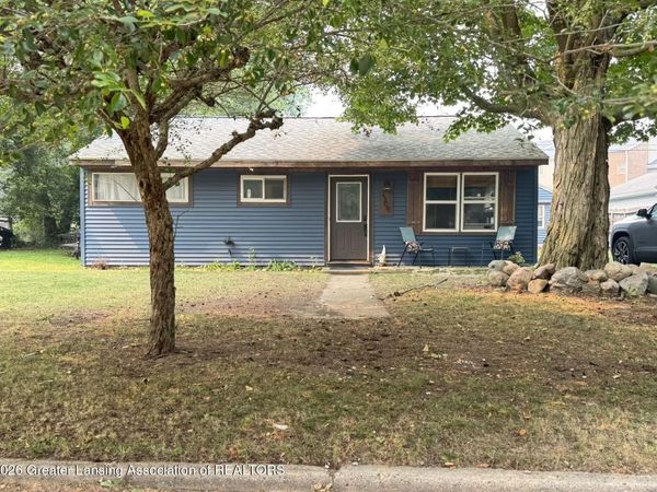 1308 Warwick Drive, Lansing, MI 48910