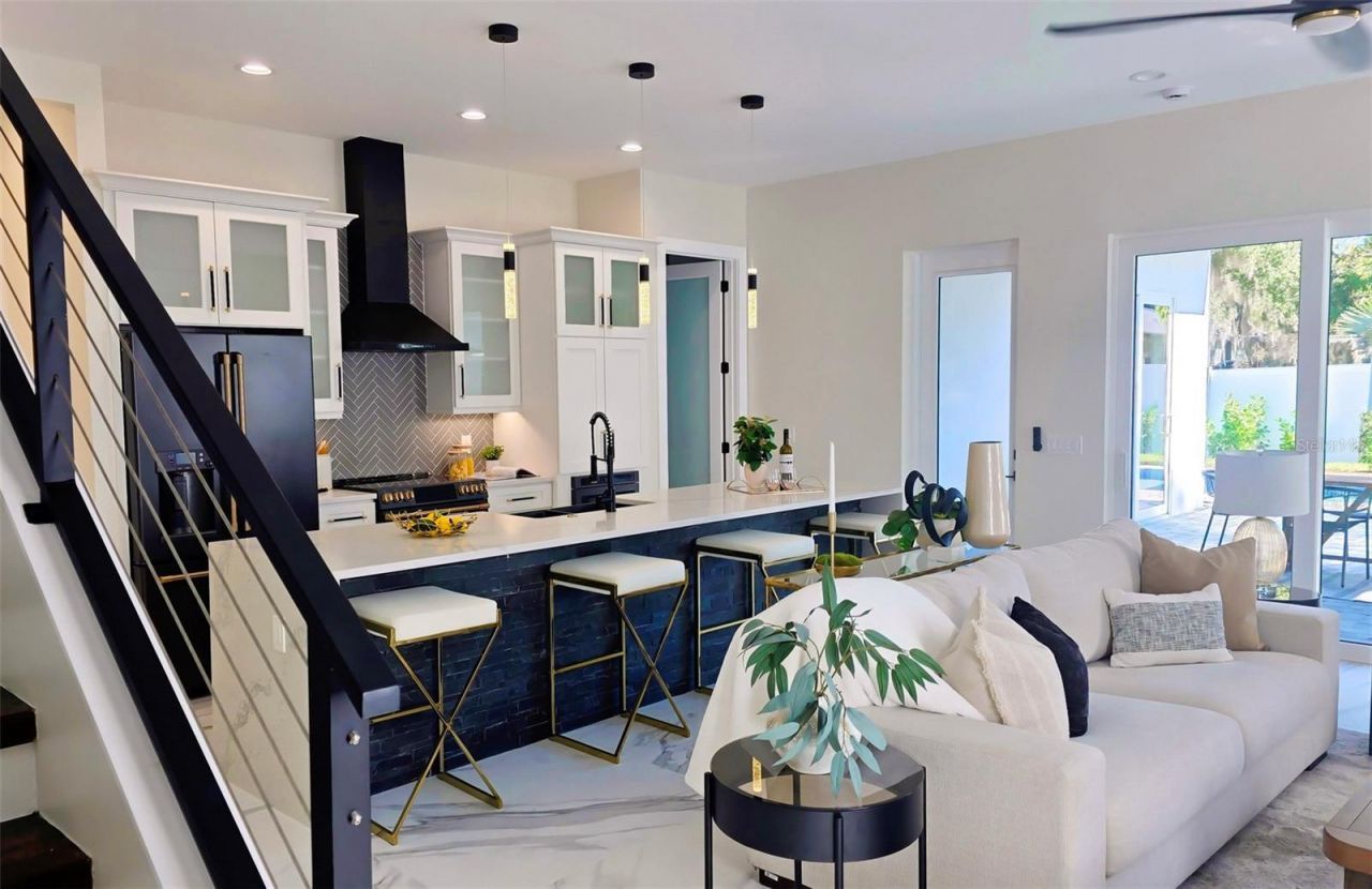 1156 Cocoanut Avenue , Sarasota, FL 34236 Photo
