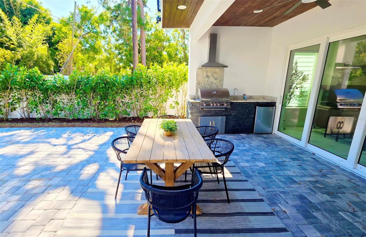 1156 Cocoanut Avenue , Sarasota, FL 34236 Photo
