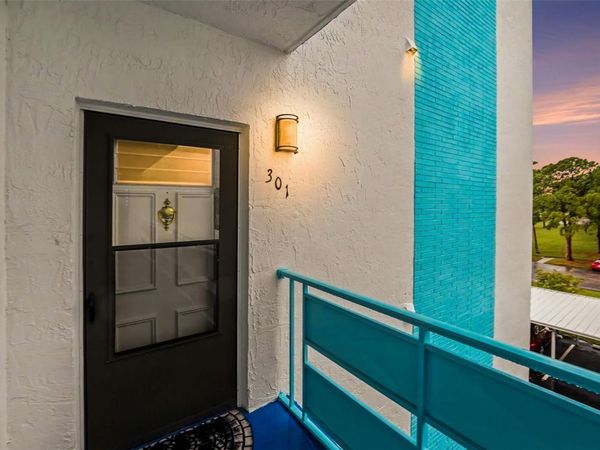 5970 80TH ST N , Unit 301, ST PETERSBURG, FL 33709