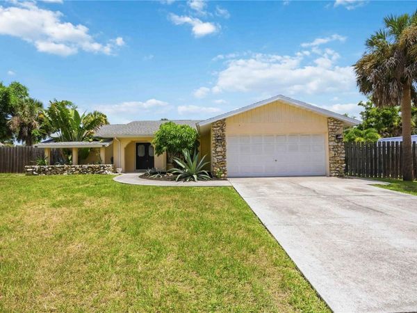 440 LYCHEE ROAD , NOKOMIS, FL 34275