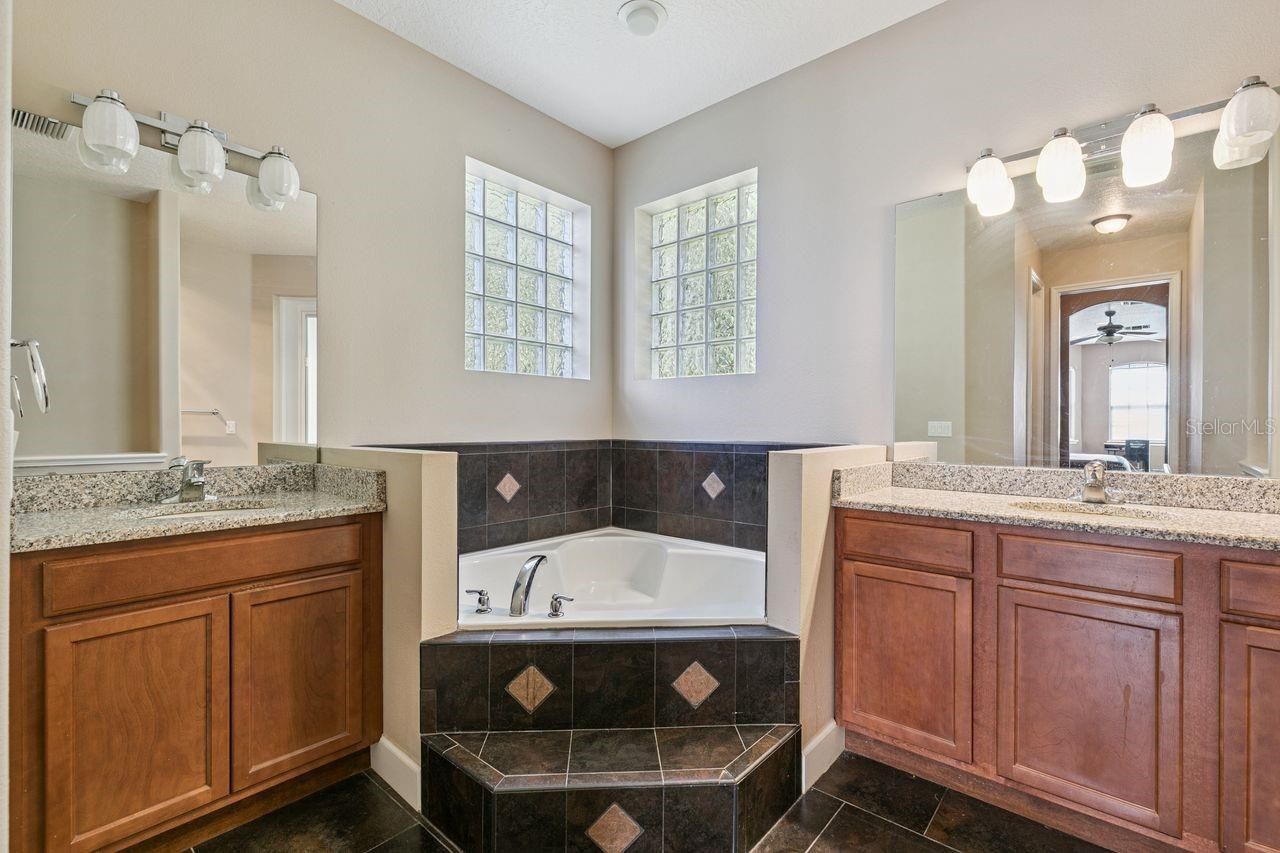 36137 Mattawan Drive , Eustis, FL 32736 Photo