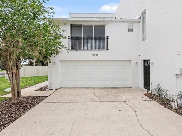 9548 ORANGE VALLEY COURT, TAMPA, FL 33618