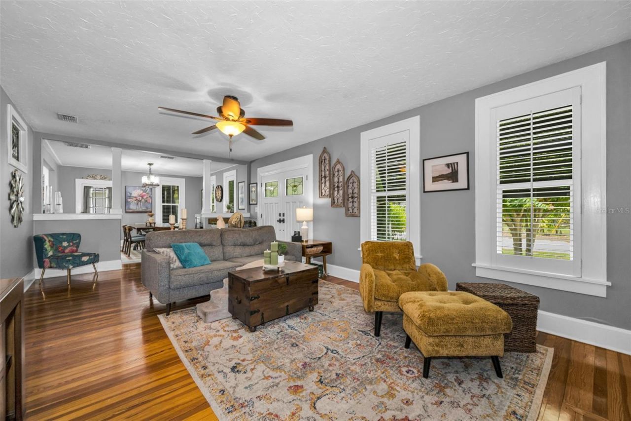 3421 Iris Street N, Saint Petersburg, FL 33704 Photo