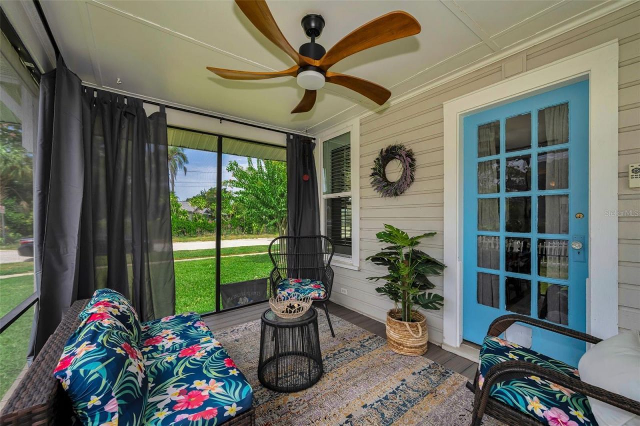 3421 Iris Street N, Saint Petersburg, FL 33704 Photo