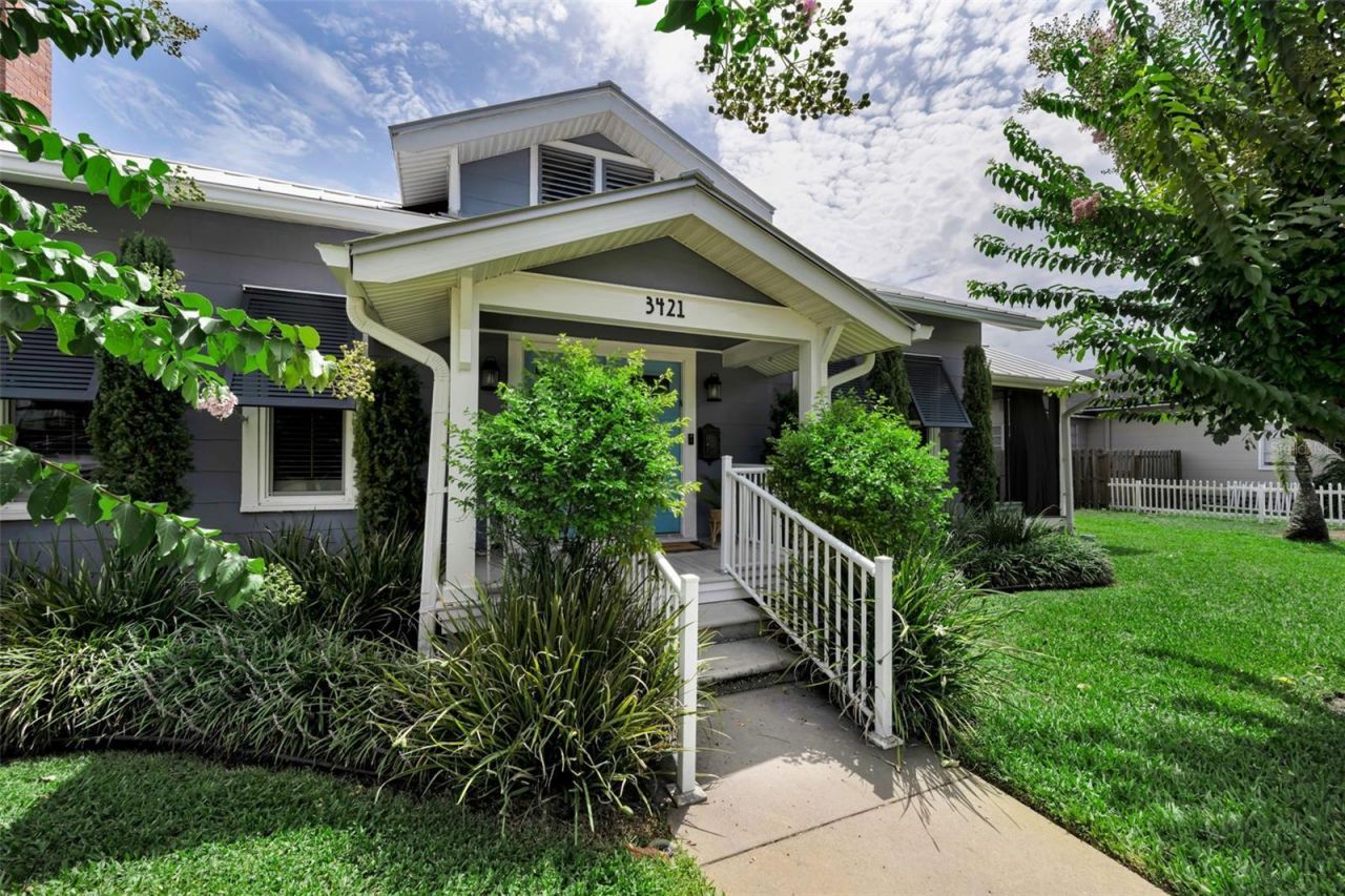 3421 Iris Street N, Saint Petersburg, FL 33704 Photo