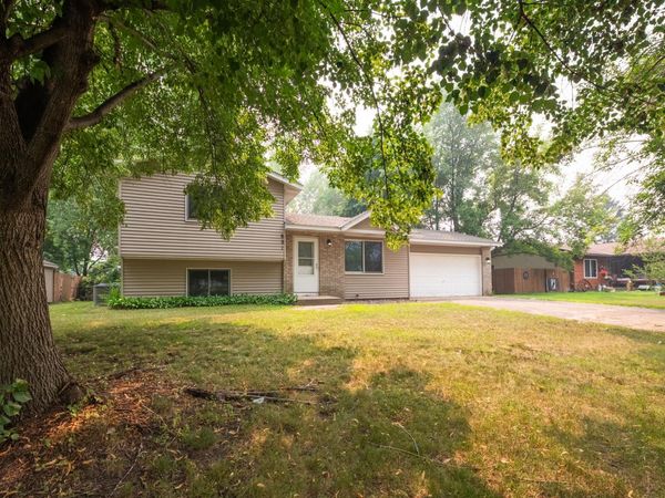821 Birch Street SW, Isanti, MN 55040