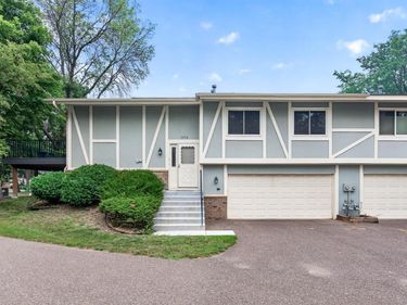 7574 E Fish Lake Road, Maple Grove, MN 55311