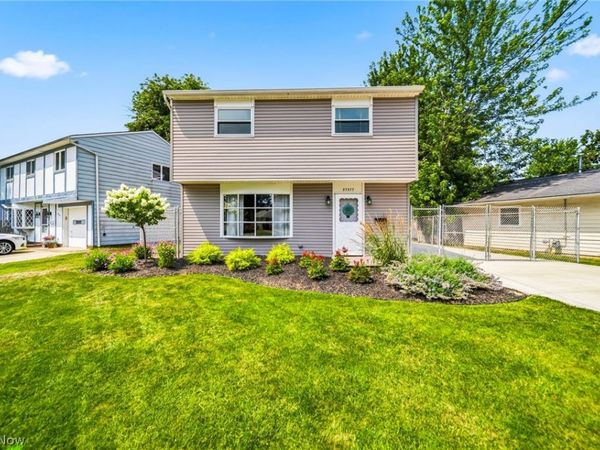 37377 Green Drive, Eastlake, OH 44095