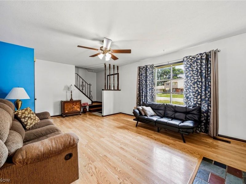 37377 Green Drive, Eastlake, OH 44095 Photo 2