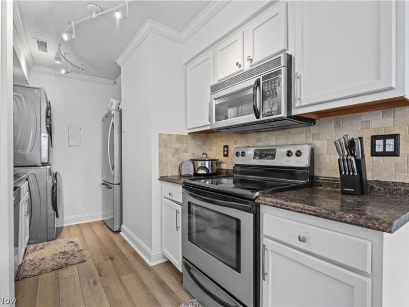 2436 Island Drive, Unit C, Uniontown, OH 44685 Photo 9