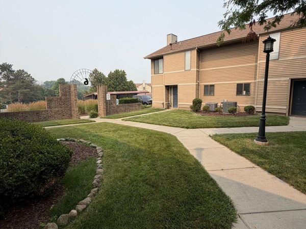 325 Briarcrest Drive, Ann Arbor, MI 48104