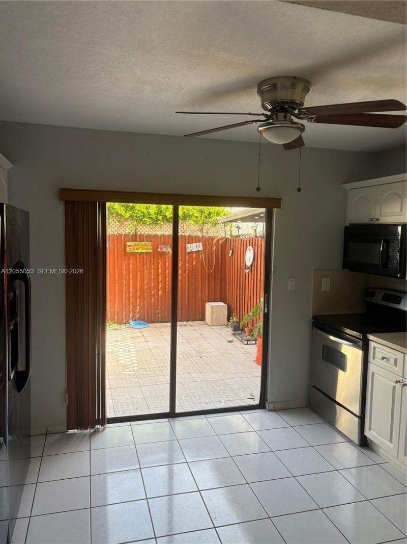 1907 SW 107th Ave, Unit 807, Miami, FL 33165 Photo