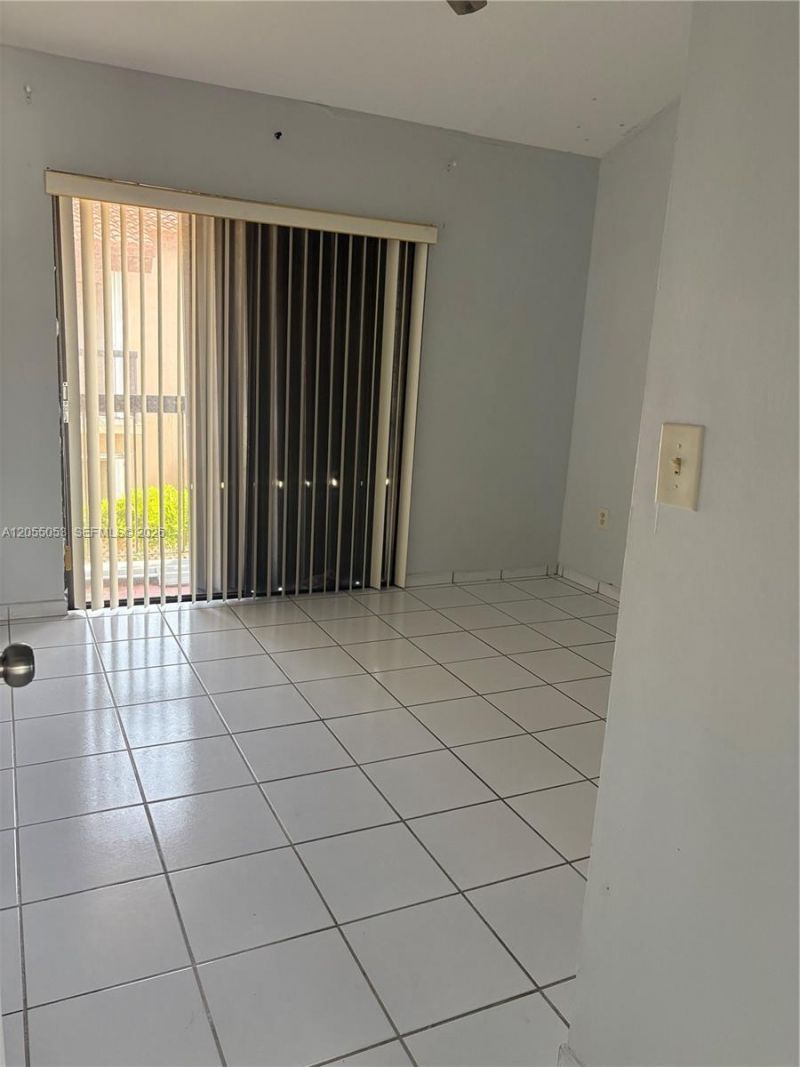 1907 SW 107th Ave, Unit 807, Miami, FL 33165 Photo