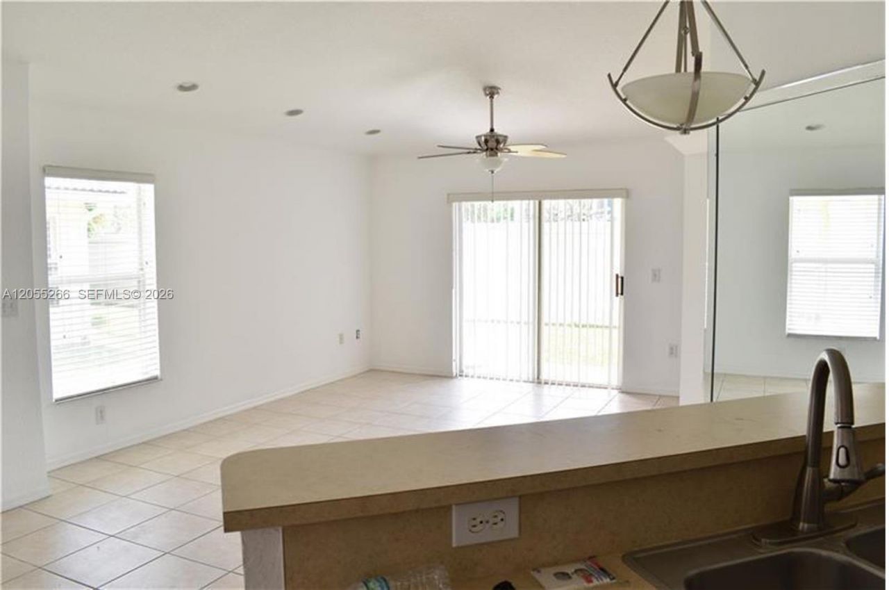 8978 NW 53rd St , Unit N/A, Sunrise, FL 33351 Photo