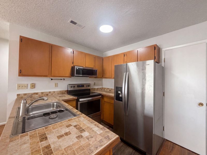104 Santa Anita Avenue , Newark, OH 43055 Photo 6