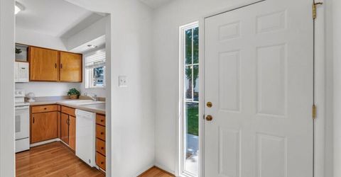 210 Smithridge Park, Reno, NV 89502 Photo