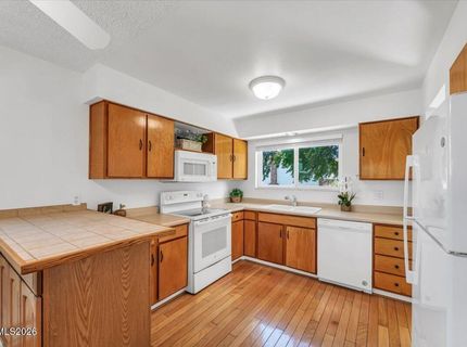 210 Smithridge Park, Reno, NV 89502 Photo