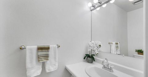 210 Smithridge Park, Reno, NV 89502 Photo