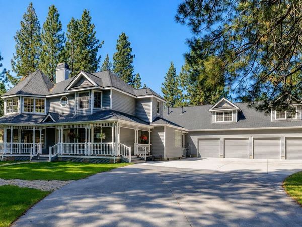 60287 Tall Pine Avenue, Bend, OR 97702
