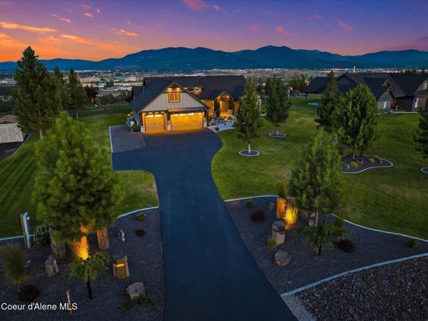 18289 W Palomar DR, Post Falls, ID 83854