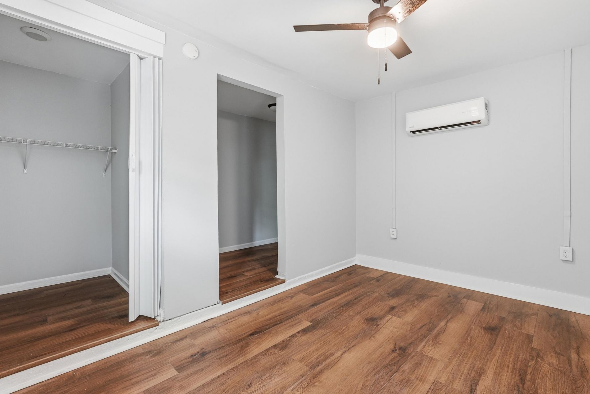 1630 Larry Street Photo 20