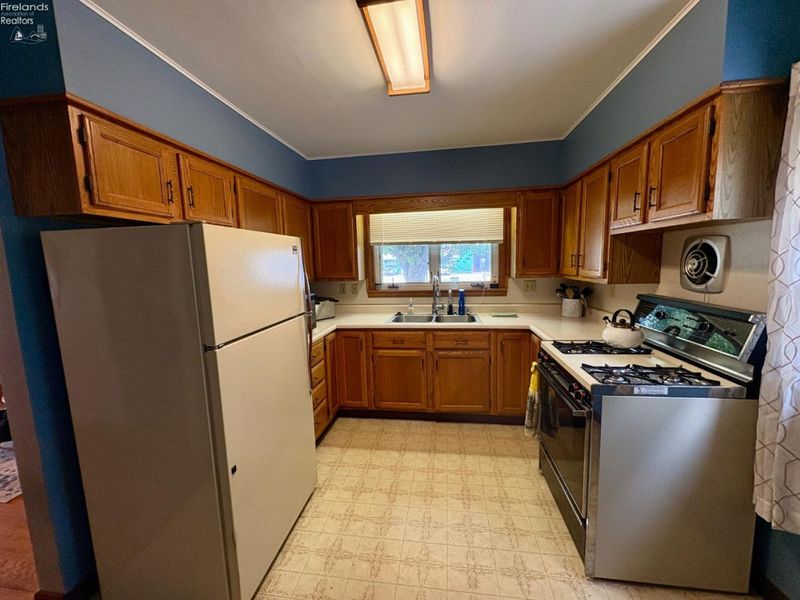 89 S Marion Street, Bloomville, OH 44818 Photo 13